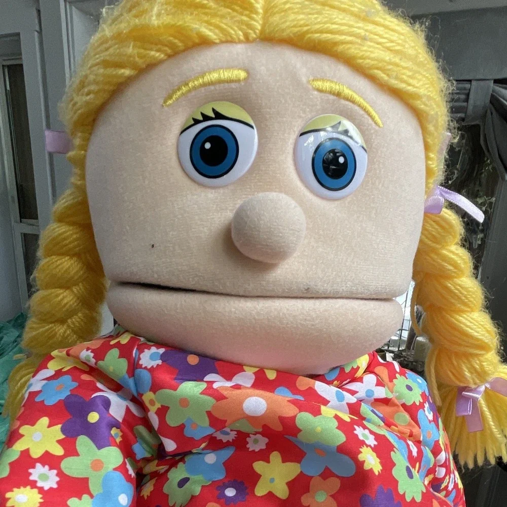 Silly Puppets Amy (caucasian) 24 Inch Full Body Puppet Ventriloquist Plush - Picture 6 of 6